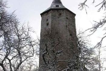 Roštejn v zimě (© Karel Vaníček 2005)