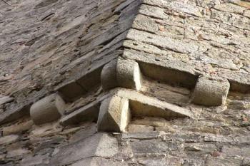Roštejn - detail věže (© Karel Vaníček 2005)