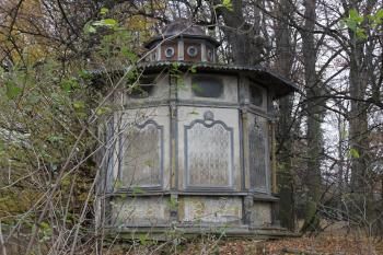 Čínský pavilon v zámecké zahradě (© Daniela Fantová, 11/2012)