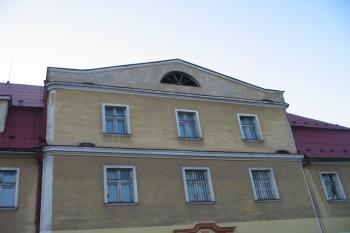středový rizalit (© D Dohňanský, 03/2015)