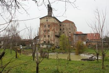 Torzo pivovaru v zahradě zámku (© Daniela Fantová, 11/2012)