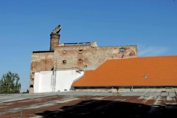 torzo bývalého zámeckého pivovaru (© Jan P. Štěpánek 06/2014)