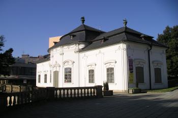 Letohrádek Mitrovských (© Vlastislav Mareček, 10/2015)
