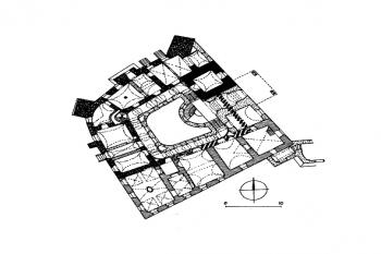 půdorys přízemí (© M. Plaček: Ilustrovaná encyklopedie moravských hradů, hrádků a tvrzí, Libri, Praha 2001)