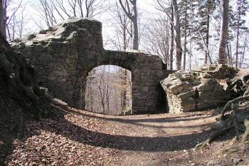 Západní palác ( © Roman Řezáč 04/2004)