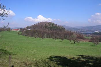 kopec Hradisko ( © Roman Řezáč 04/2004)