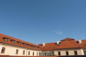 pohled na první patro a podkrovní část zámku (© D Dohňanský, 07/2018)