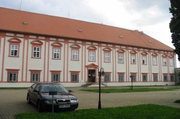 severní zámecký trakt (© D Dohňanský, 06/2014)