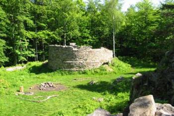 Rychleby - bergfrit (2003 ©Puffin Puffin)