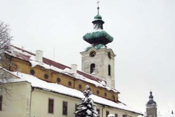 Klášterní kostel (© Jiří Cukr, 01/2006)