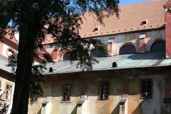 Rajský dvůr kláštera (© Jiří Cukr, 07/2010)