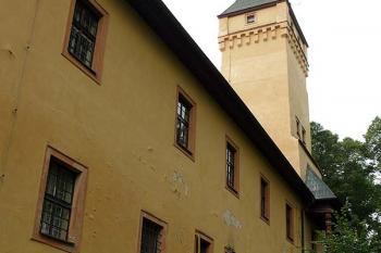 Pohled na severní průčelí (© Jiří Cukr, 07/2009)