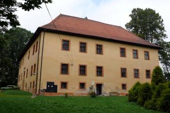 Zámek od východu (© Jiří Cukr, 07/2009)