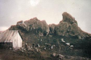 vrch Skalný ještě beze stromů, roku 1901 ( © Ondřej Štěpánek 09/2007)