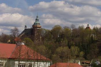 Pohled od školy (© VŠ 05/2006)