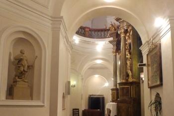 Pohled z boční lodi (© Johannes Cladis, 09/2014)