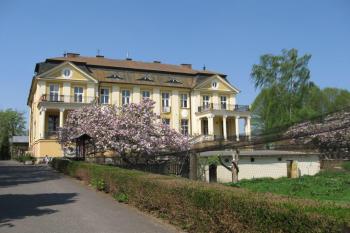  (© Nikolča, 04/2011)