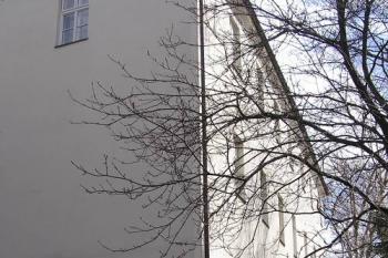 Jihozápadní nároží zámku (© Jan P. Štěpánek, 04/2006)