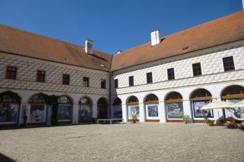 jezuitská kolej s kostelem sv. Maří Magdaleny-Jindřichův Hradec (© Vlastislav Mareček, 08/2016)
