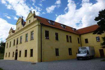 zámeček Kajetánka-Praha 6 (© Vlastislav Mareček, 07/2016)