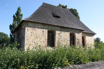 Kostel od jihu ( © Ivan Grisa 08/2009)
