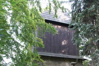 Renesanční zvonice od západu ( © Ivan Grisa 08/2009)