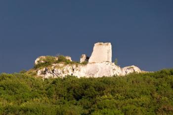 Sirotčí hrádek od Perné ( © Jan P. Štěpánek 07/2012)
