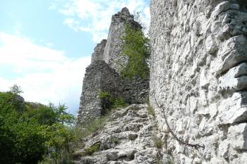 Sirotčí Hrádek (© aleshwarrior, 07/2014)