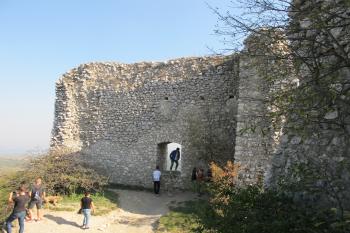 Vnitřní stěna obytného vých. paláce (© D Dohňanský, 10/2018)