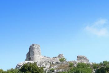 celkový pohled na hrad od jihozápadu ( © Jan P. Štěpánek 07/2008)