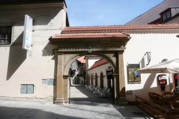 renesanční portál vstupu ze Starobrněnské ulice ( © Jan P. Štěpánek 06/2009)