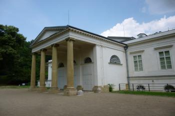 letohrádek Kinských-Praha 5 (© Vlastislav Mareček, 07/2016)