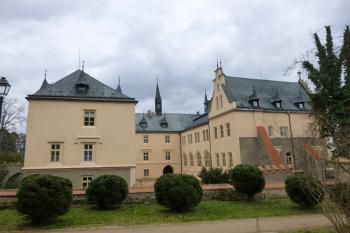 zámek Zruč nad Sázavou (© Vlastislav Mareček, 03/2016)
