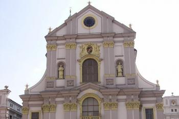 západní průčelí kostela (© Jan P. Štěpánek, 10/2006)