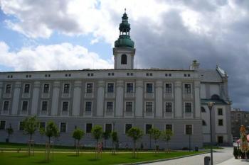 Opava - bývalá jezuitská rezidence při kostelu sv. Vojtěcha (© Pavel Jarý,  24.07.2007)