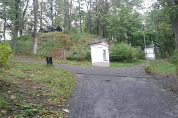 Místo hradu Moravský Beroun - Křížový vrch ( © Ivo Rozehnal 09/2017)