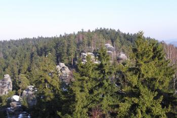 Okolí Hradu Bischofstein - Skály (© Josef Filio Šretr, 02/2011)