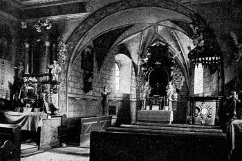 interiér kostela na počátku 20. století (© Antonín Podlaha: Posvátná místa království Českého; Díl 2., Vikariáty: Berounský, Bystřický a Plzeňský, Dědictví sv. Jana Nepomuckého, Praha 1908)