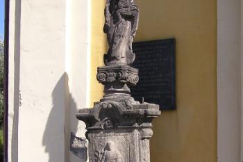 Socha Madony s dítětem z roku 1861 ( © Jan P. Štěpánek 09/2007)