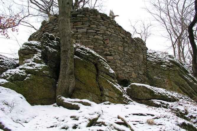 Skály