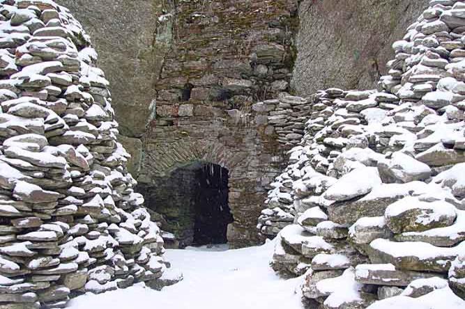 Skály