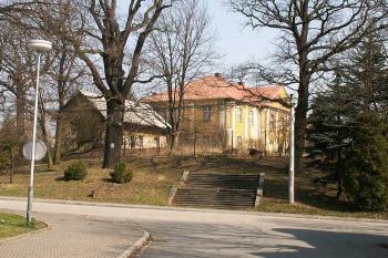Celkový pohled na zámeckou budovu ( © Miroslav BITTER 03/2007)