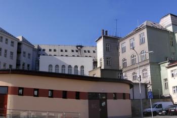 Panorama zadní části radnice ( © Jan P. Štěpánek 02/2007)