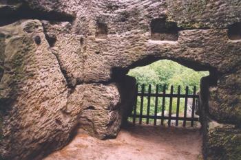 Tesaná místnůstka (© Petr Šantrůček 07/2004)