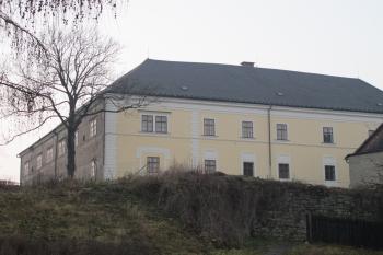 zámek od východu (© D Dohňanský, 11/2016)