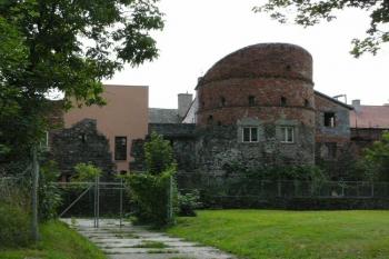 Lipník n. B. - hradby (© Magdalena Gladišová, 04/2008)
