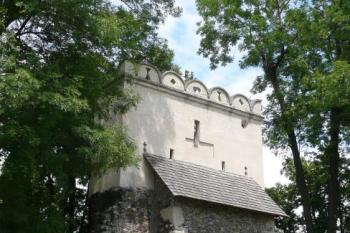 vnitřní líc půlválcové bašty s renesanční atikou v severní části města ( © Jan P. Štěpánek 07/2008)