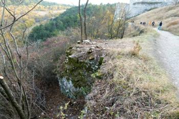 oválná plná bašta předhradí ( © Jan P. Štěpánek 10/2011)
