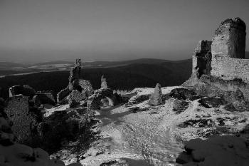 horný hrad (© Maroš Plávka 012/2005)
