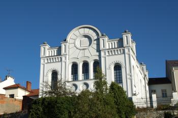 průčelí synagogy ( © Milan Caha 10/2008)